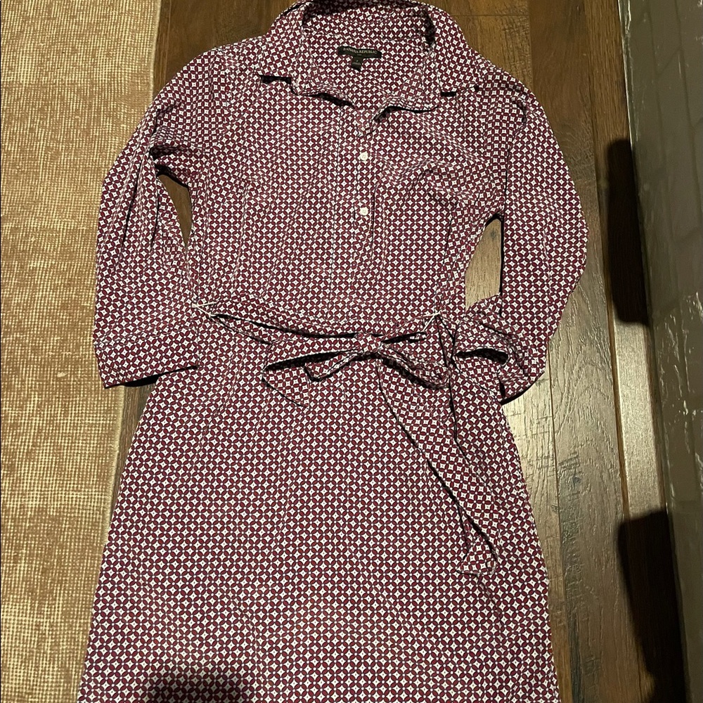 Banana republic dress red white with hints of blue